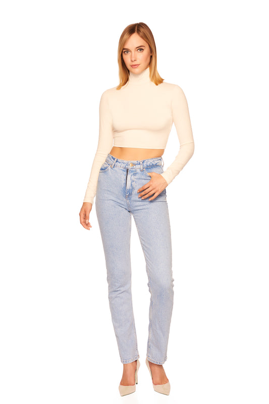 mock neck long sleeve crop top